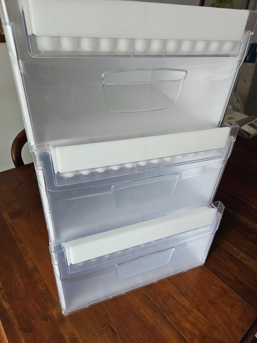 Gaveta de arca congeladora vertical Indesit