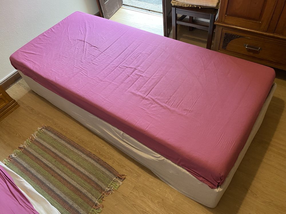 Cama de solteiro ikea