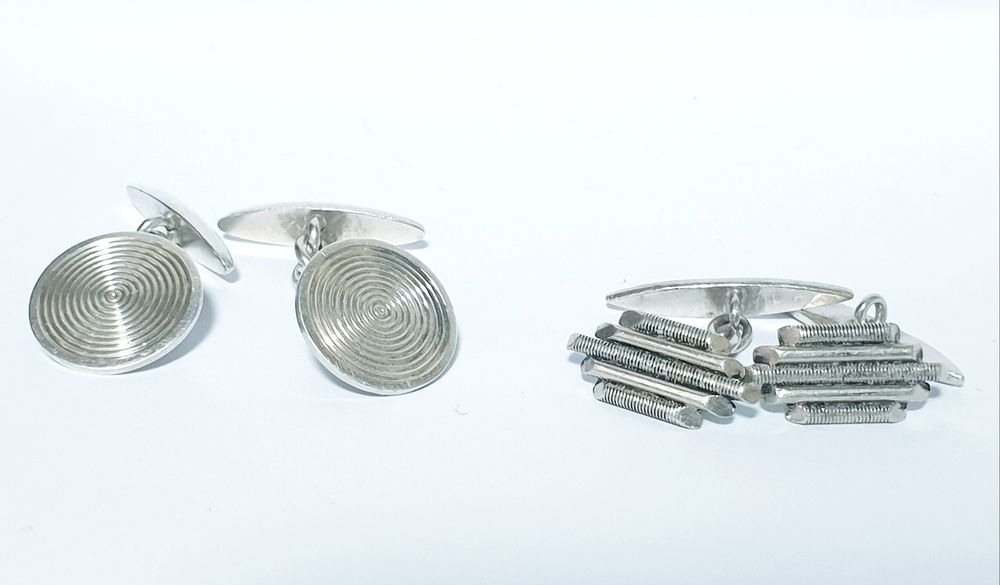 Lindos botões de punho vintage em prata contrastada
