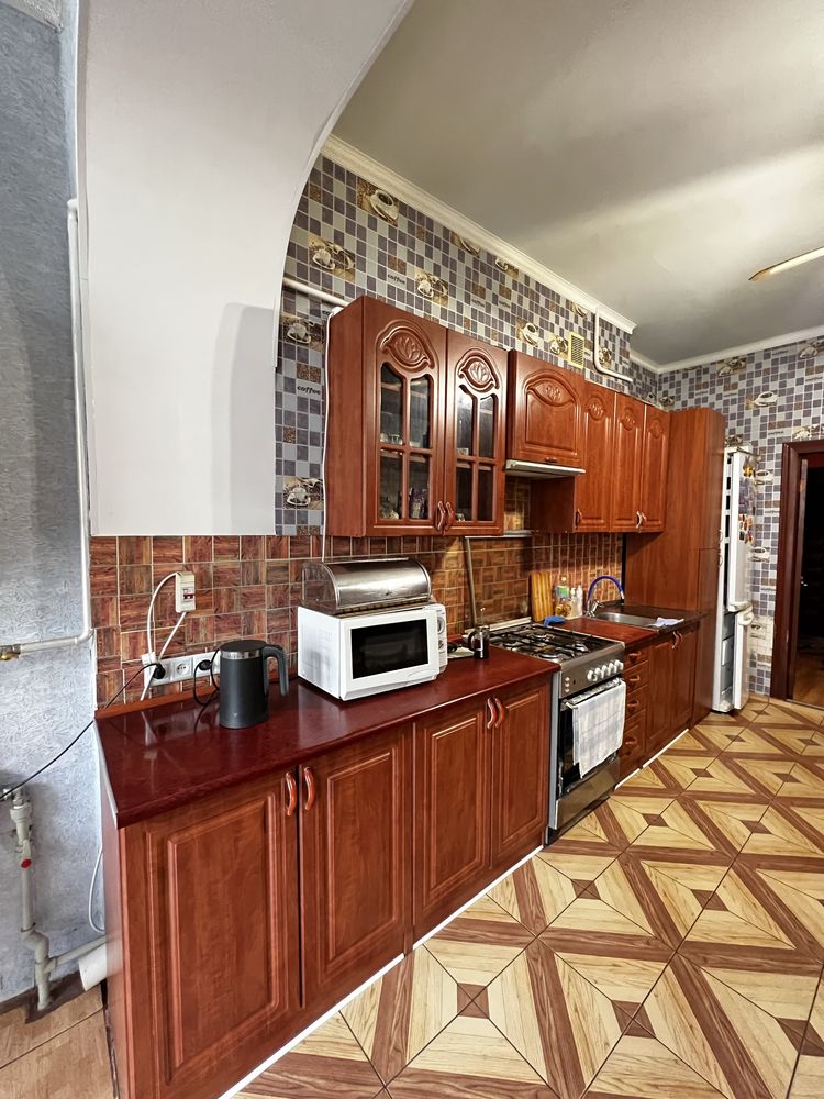 В Продажу 3 к к в Лісках / вул. Курортна