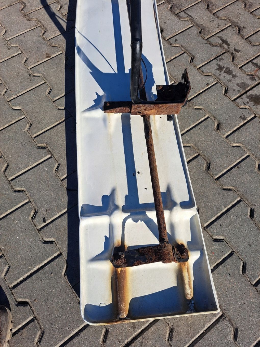OWIEWKA LEWA SPOILER ZAKABINOWY VOLVO FH 12 13