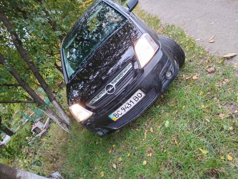 Opel Meriva легковий універсал-В
