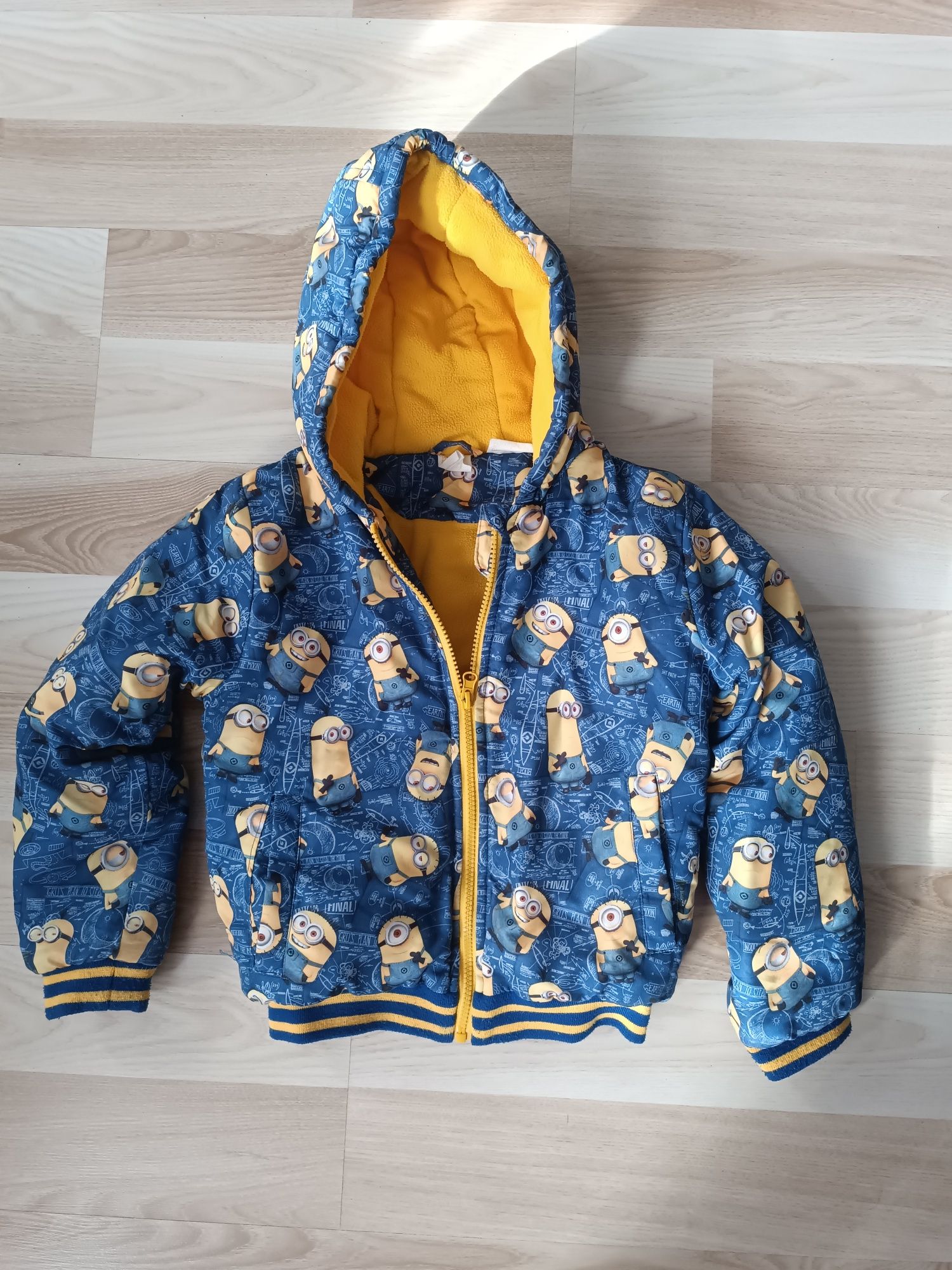Kurtka Minionki rozmiar 116