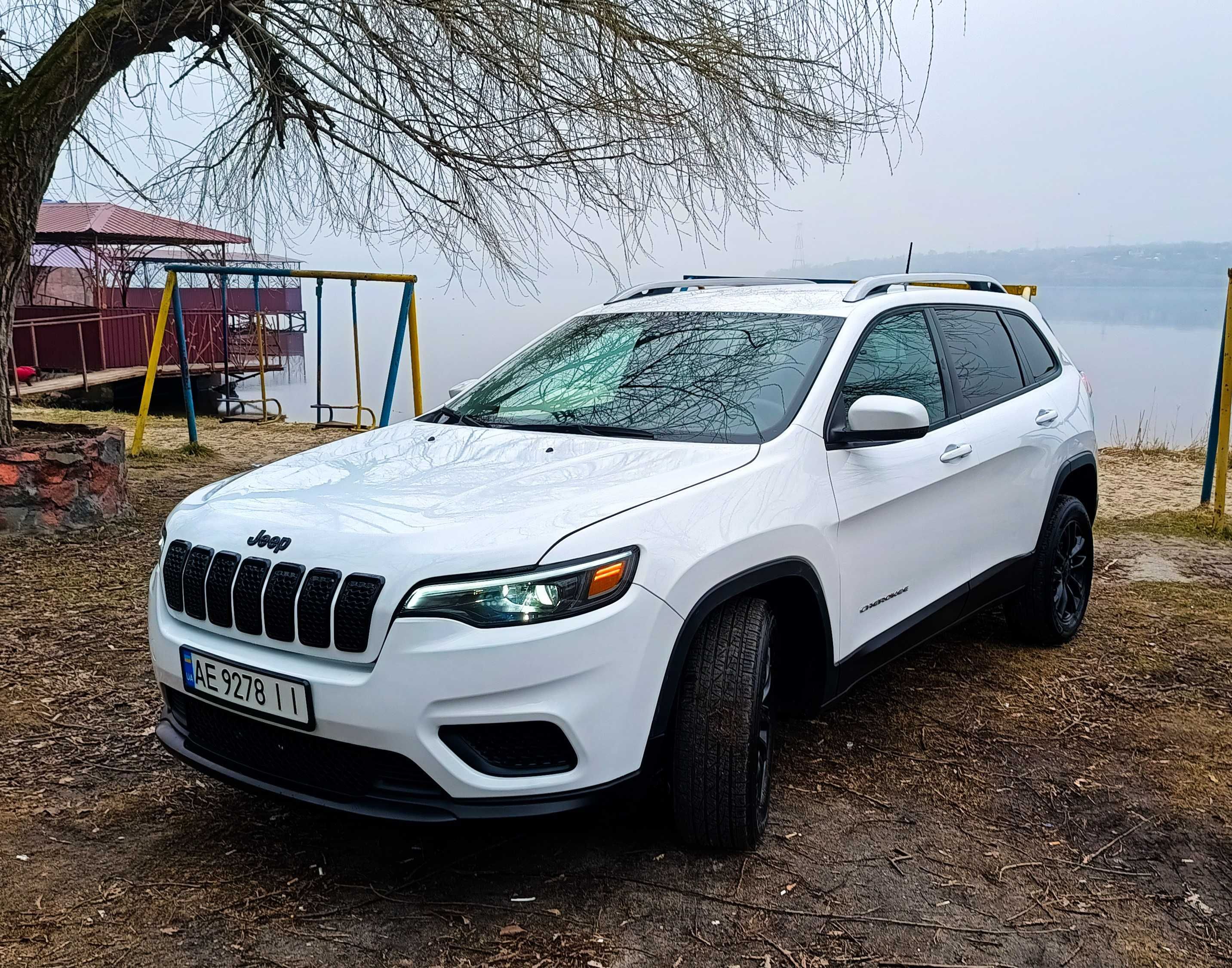 Срочно! Jeep Cherokee 2021 кроссовер внедорожник 20тыс км