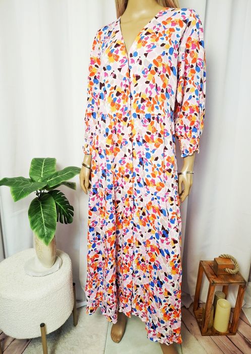 Elegancka sukienka długa maxi różowa z długim rękawem 44 XXL Wiskoza