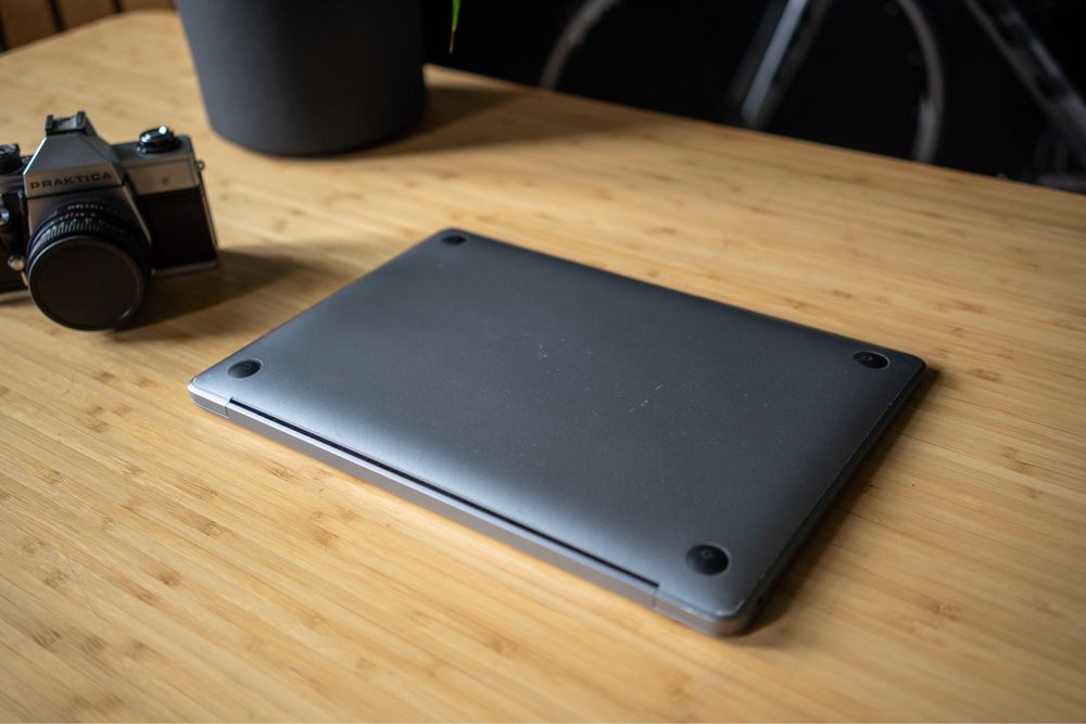 Macbook AIR M1 13” | 16gb RAM | 256gb SSD | BDB STAN