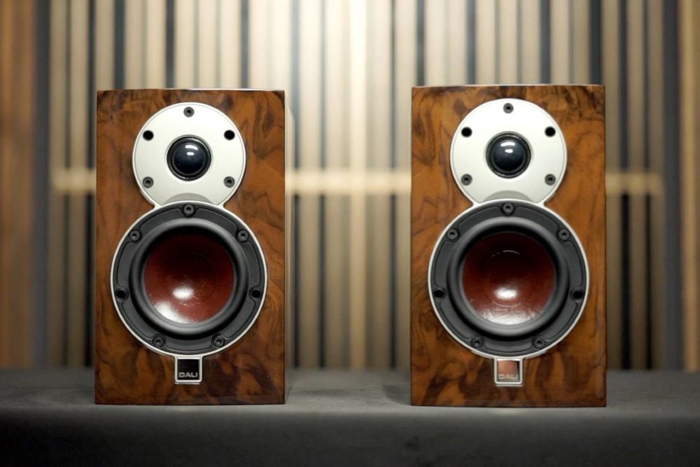 Speakers Dali Menuet SE (igual a novo)