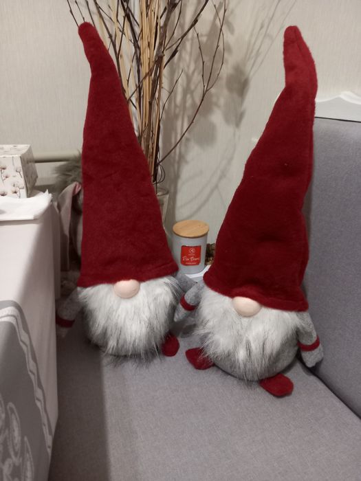 Скандинавской гном эльф. Подарок