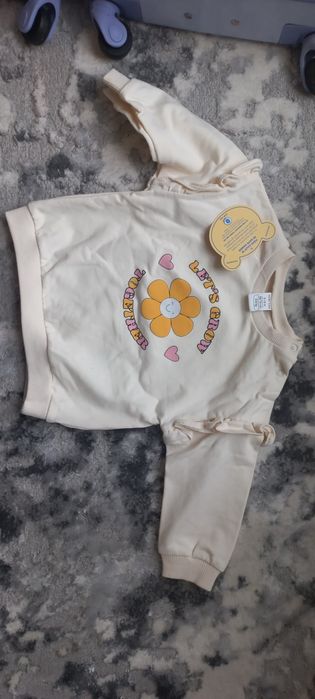 Кофтинка 6-9міс(нова)2шт