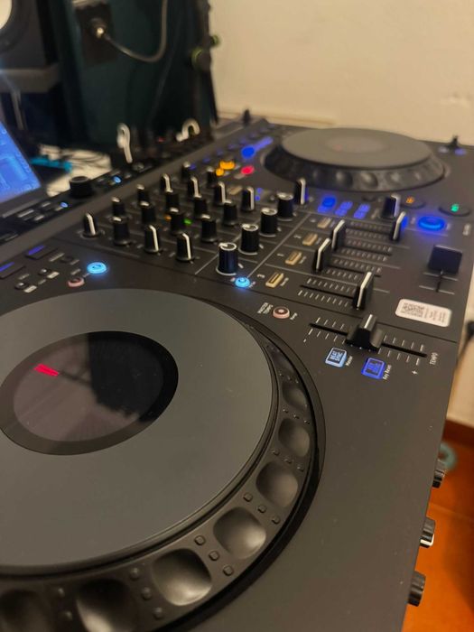 Controladora Pioneer / Alphatheta DDJ-GRV6