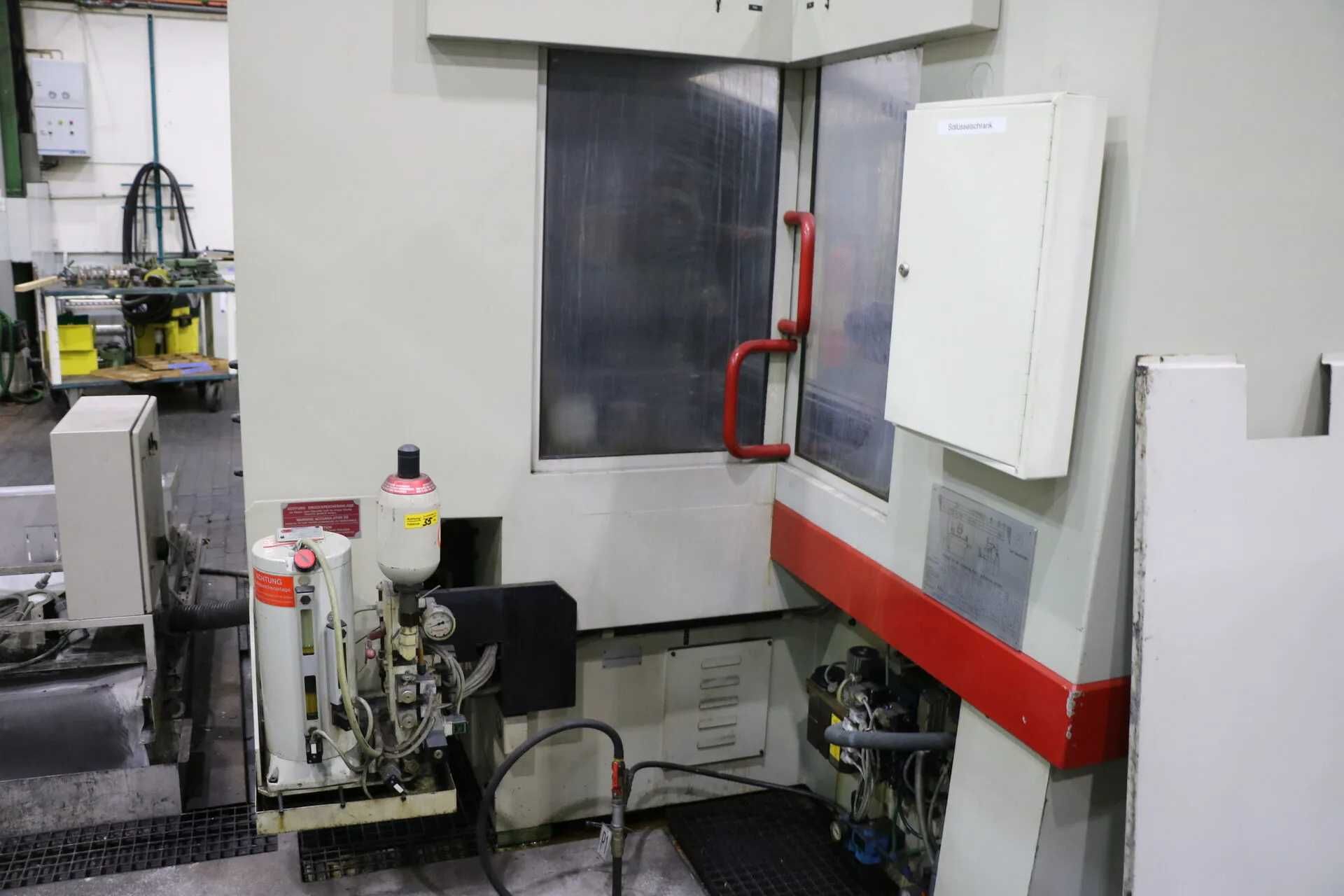Szlifierka narzędziowa SCHUTTE WU 750 CNC N6 6 osiowa niemiecka