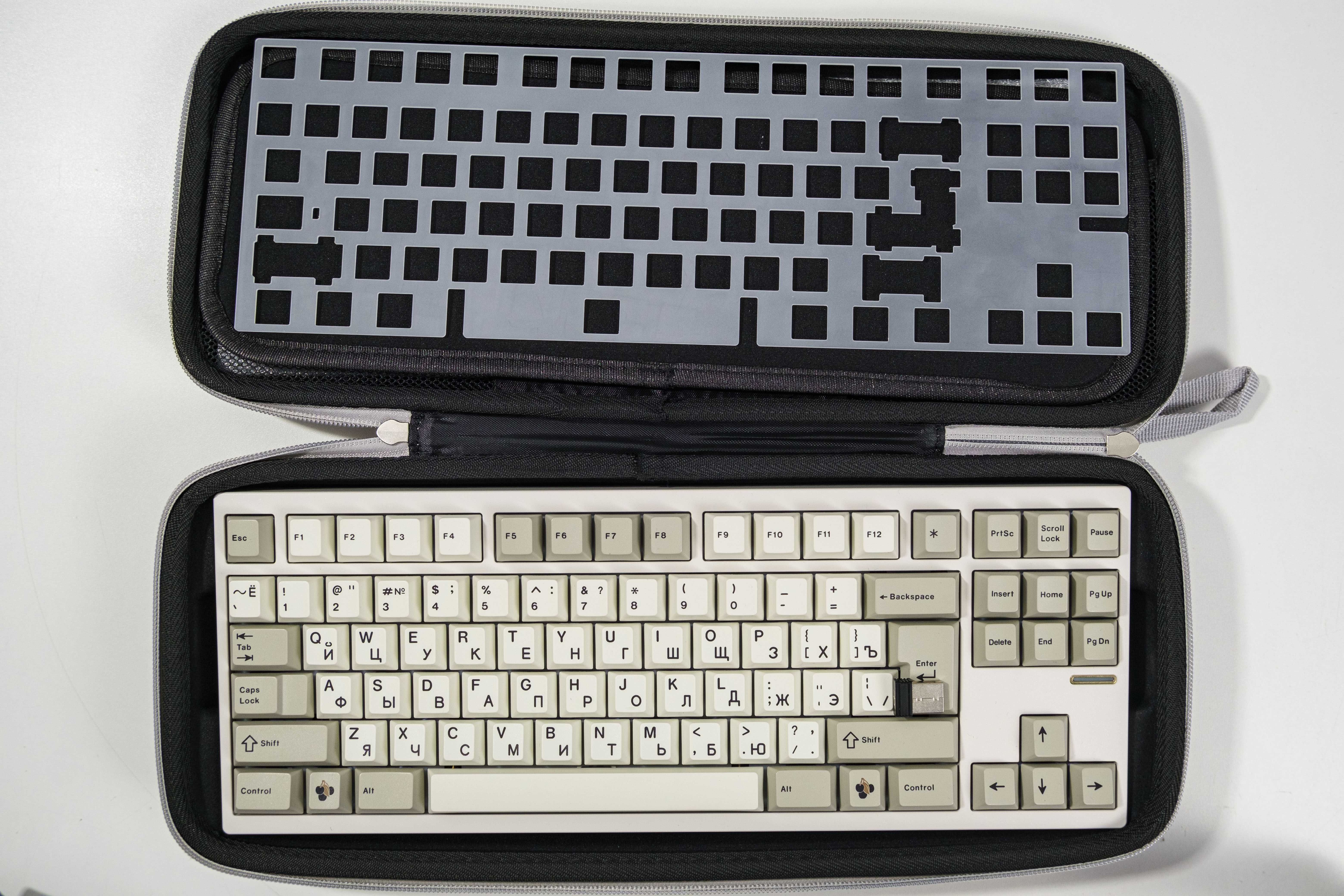 Qwertykeys QK80 mk1 — Bezprzewodowa, customowa klawiatura mechaniczna