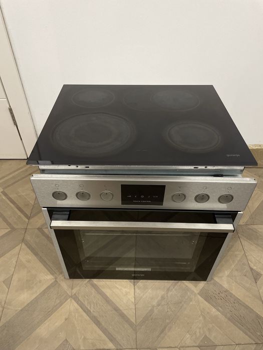 Духова шафа/ духовка під вмонтування комплект