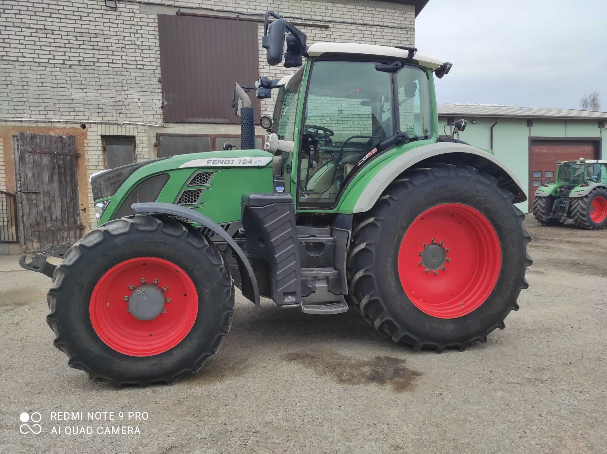 Fendt 724 Vario Profi Plus