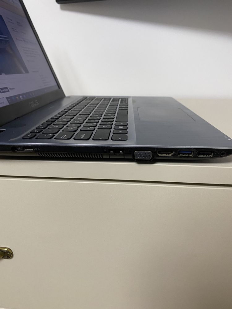 Ноутбук Asus X541S