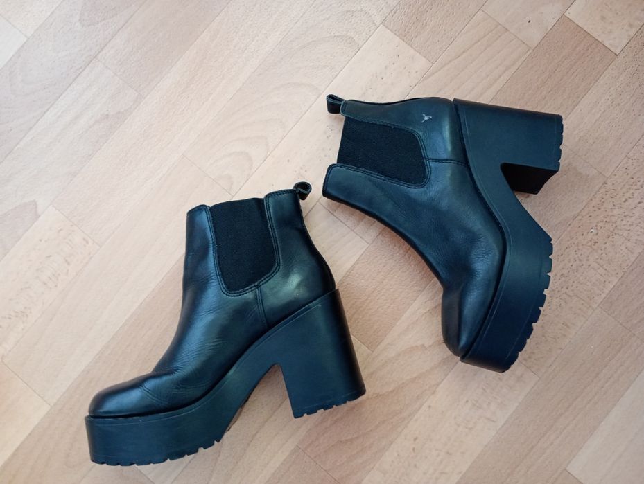 Ботильйони,черевики,жіноче взутя 39розмір WINDSORSMITH