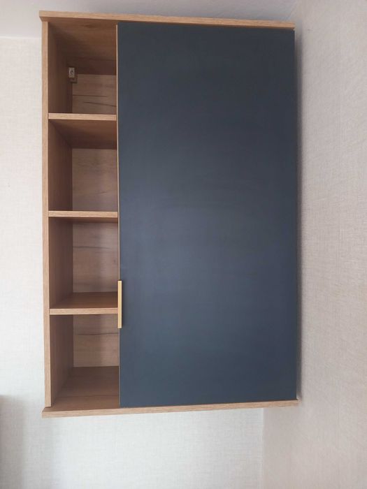 Sprzedam szafki drewniano-czarne (wisząca i stojąca)