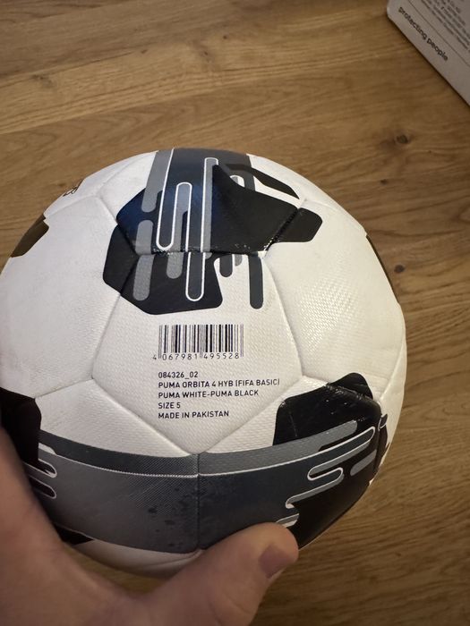 Piłka nożna Orbita 4 HYB FIFA Basic 5 Puma
