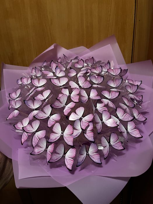 Букет із метеликів, букет из бабочек