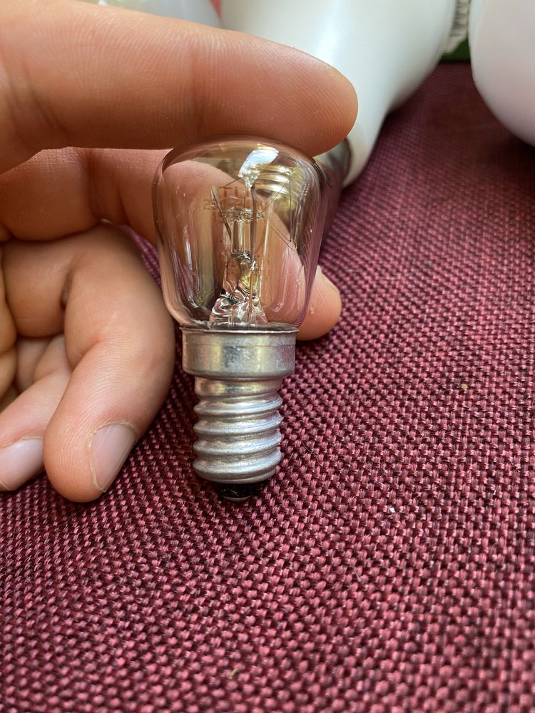 Żarówki e27 e14 led