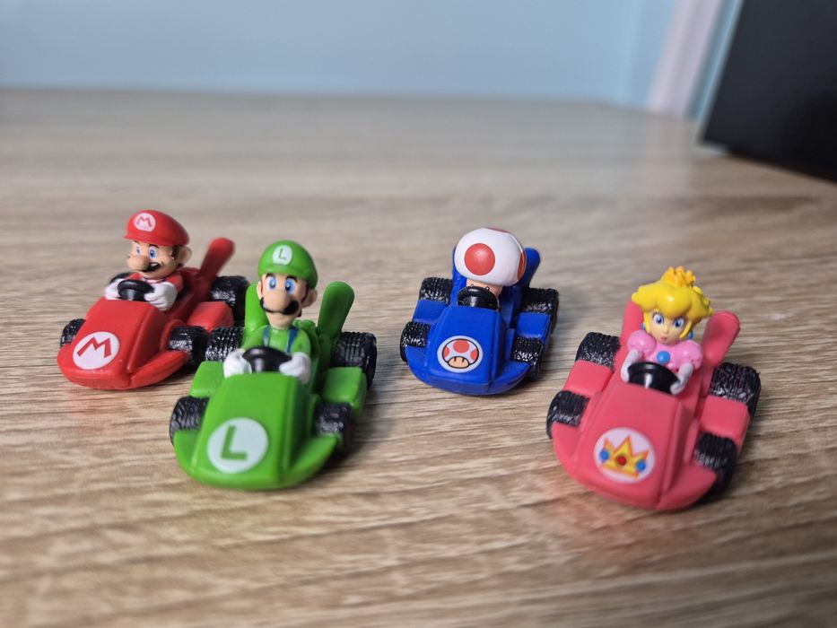 Mario Kart figurki autka Luigi Peach Monopoly Gamer replacement