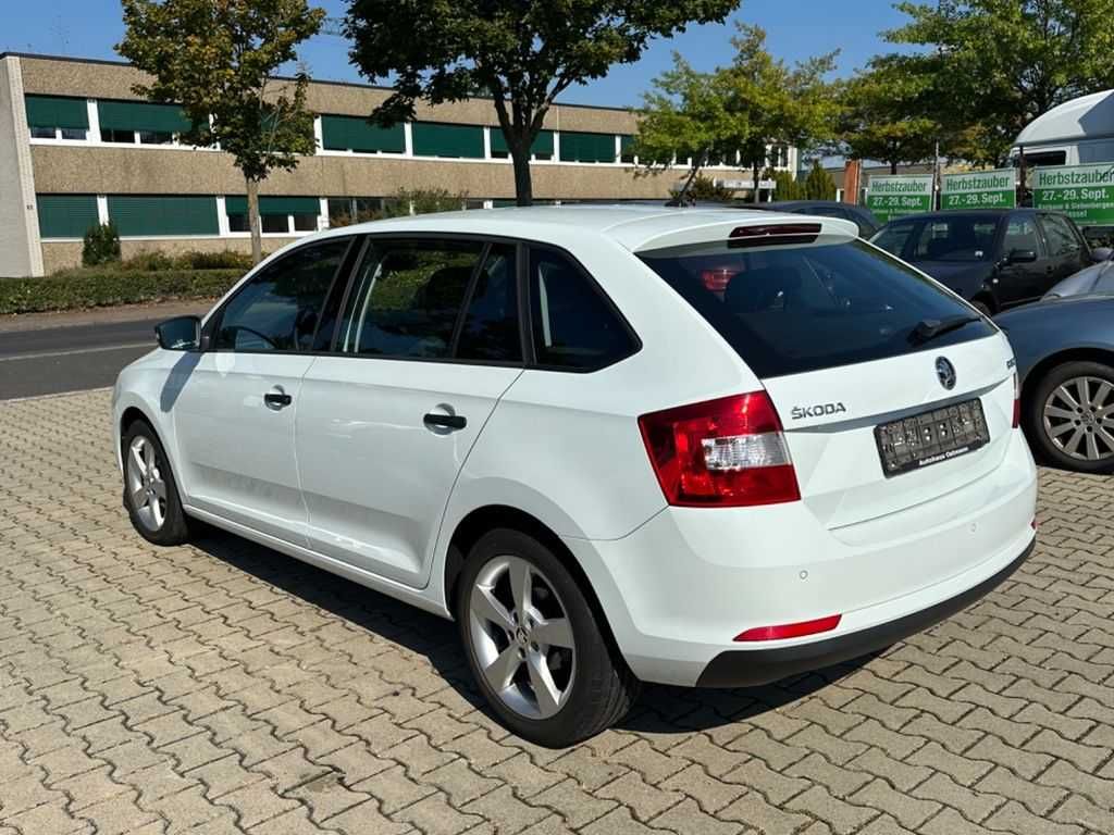 Бампер Skoda Rapid Spaceback запчастини Шкода Рапід Рапид разборка