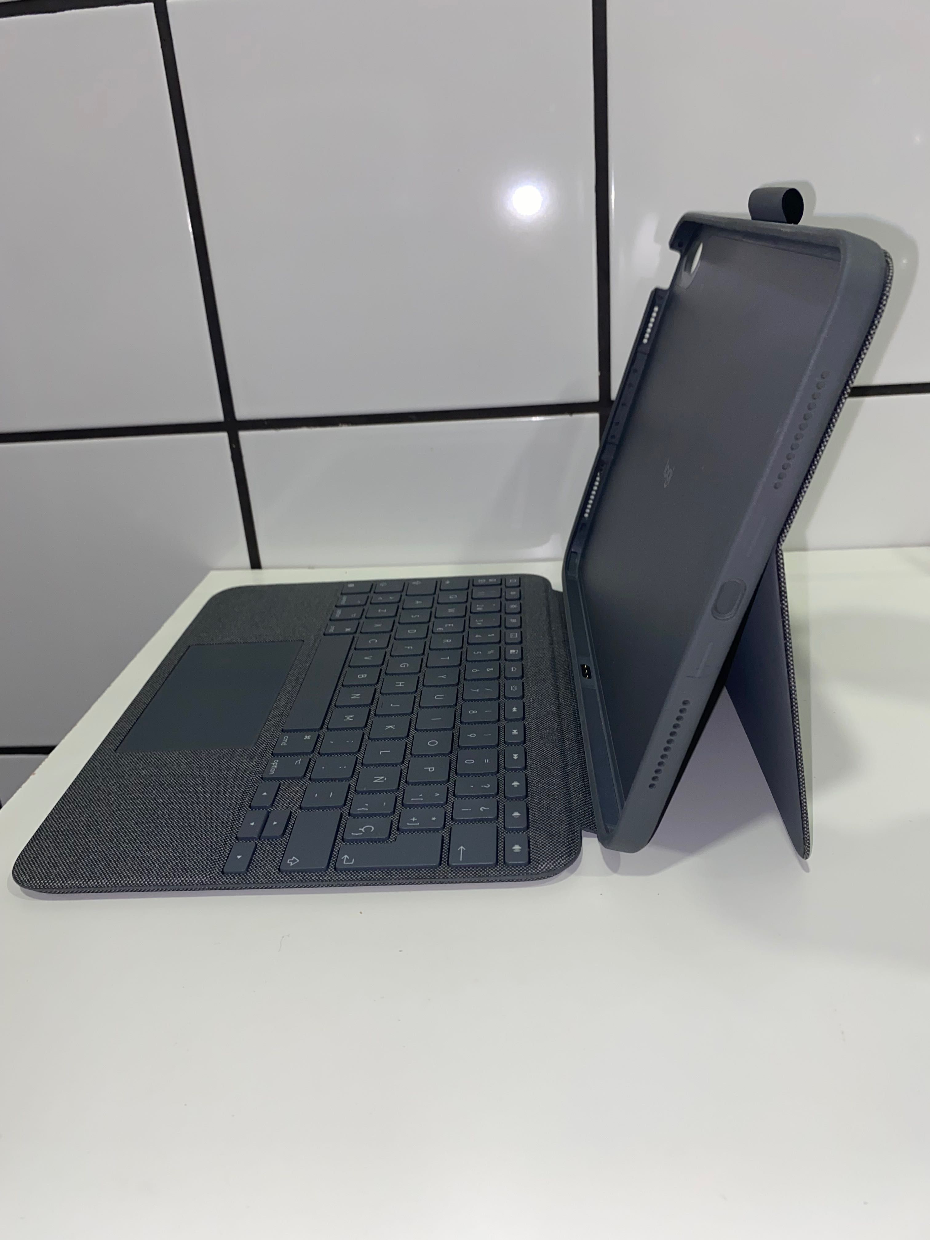 Logitech Combo Touch / Teclado iPad 10.ª geração Logitech