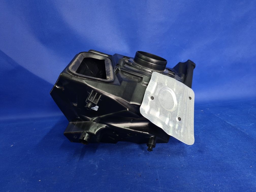 OBUDOWA filtra powietrza AUDI A4 A5 B9 8W 2.0 TFSI kompletna OEM