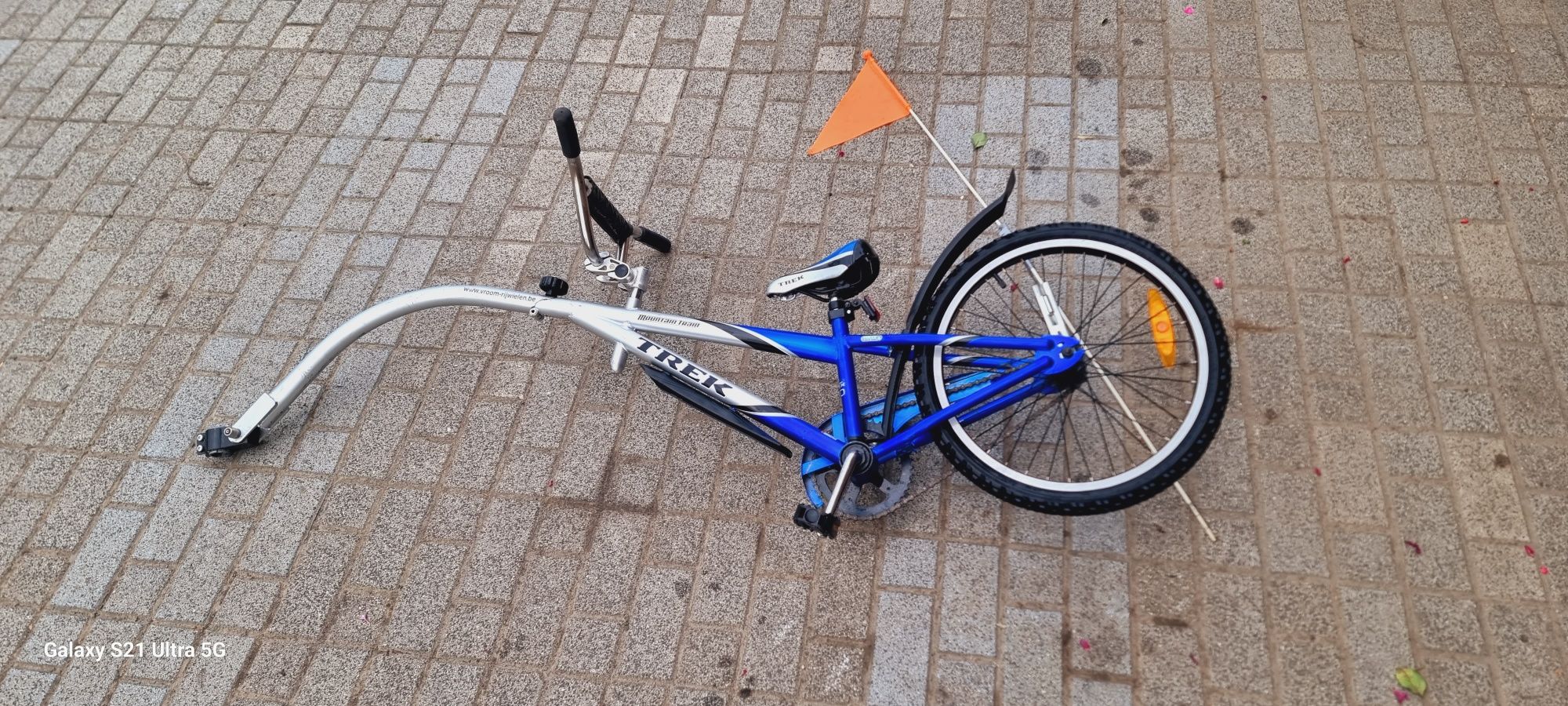 Przyczepa rowerowa Trek