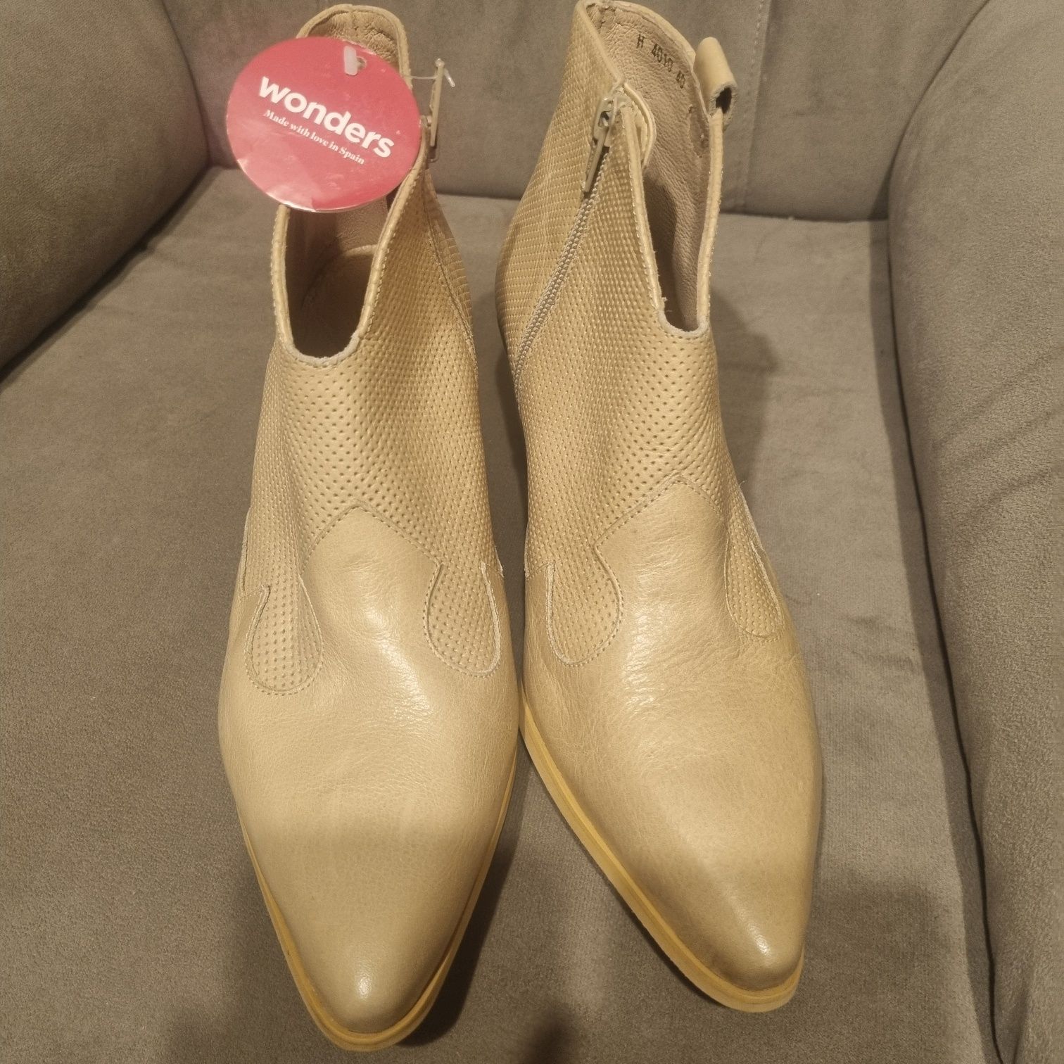 Botki damskie WONDERS r.40 skóra
