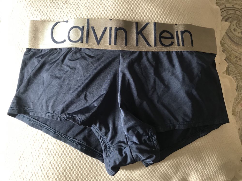 NOVO ETIQUETA conjunto Top (36) e boxers (S) Calvin Klein
