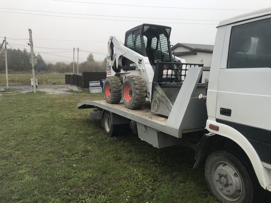 Продам екакуатор TATA