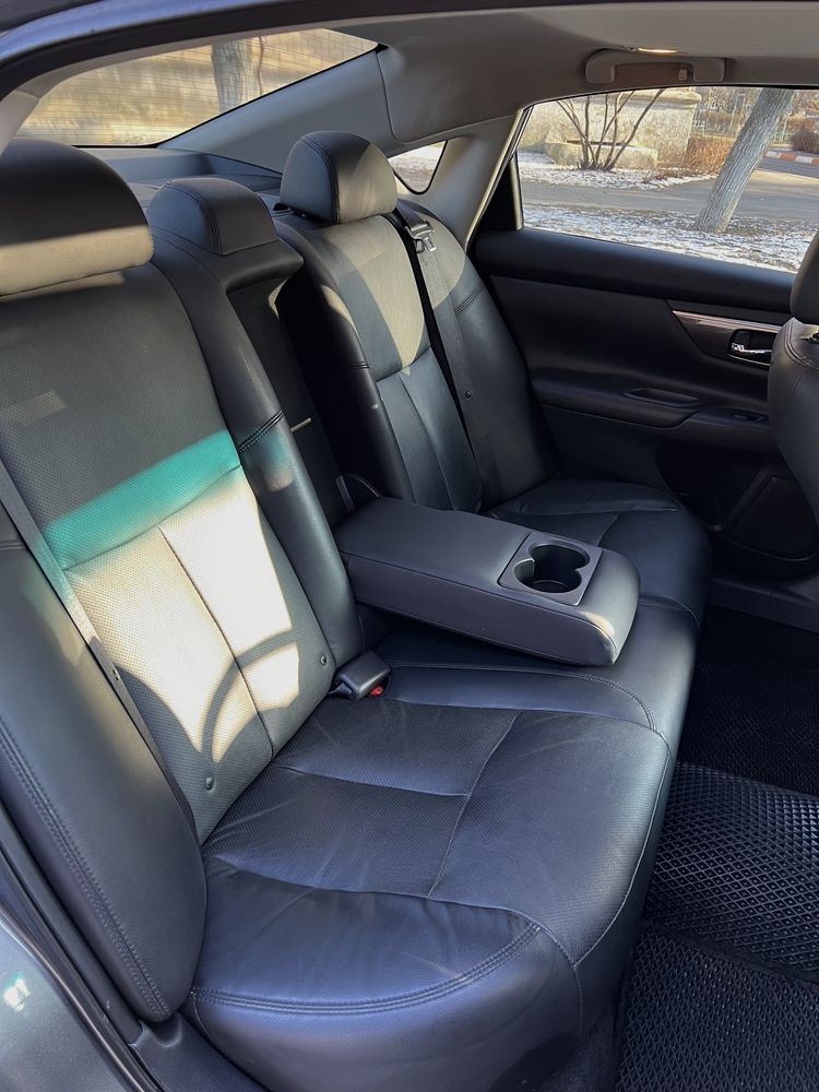 Nissan Altima SL(максимальная) Газ/бензин | Идеальное состояние