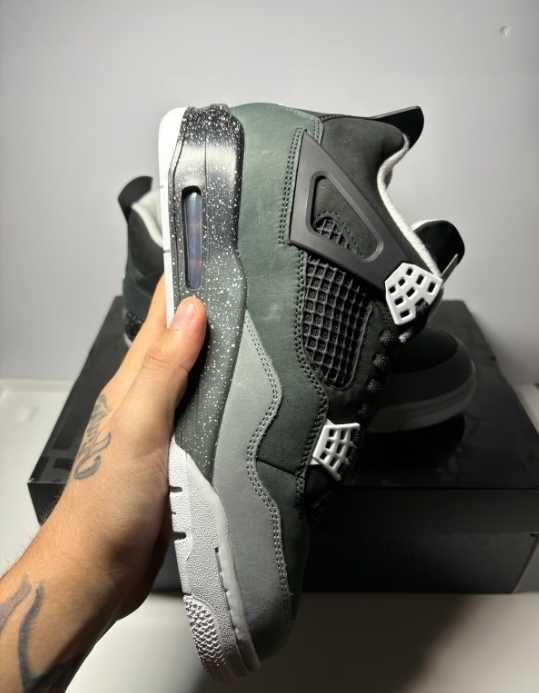 nowy Jordan 4 Retro Fear Moda rozmiar.40