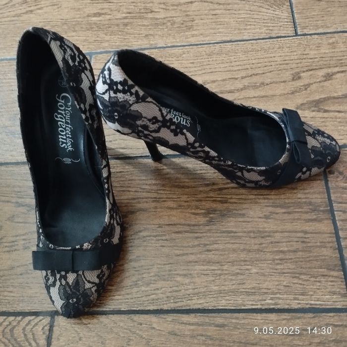 Buty na obcasie 36