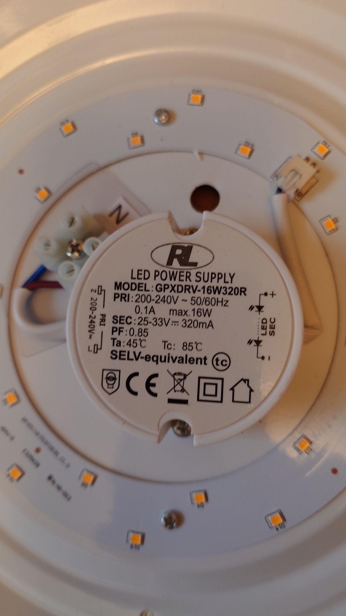 Lampa mocowana do sufitu Led