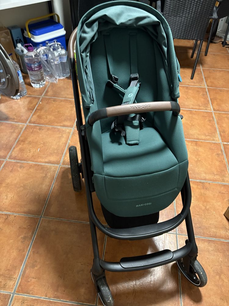 Carrinho Maxi-cosi Plaza Plus Essential Green