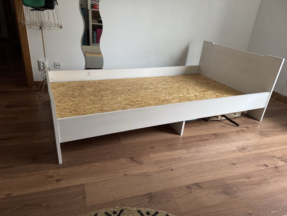 Cama individual (190x105) com oferta de Colchao!