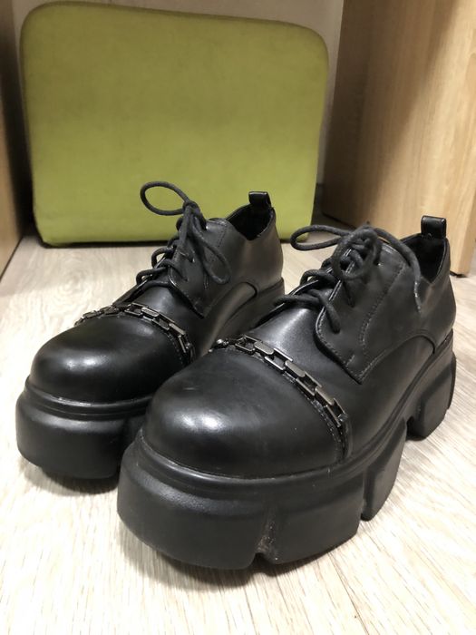 Продаю Туфли,Лоферы