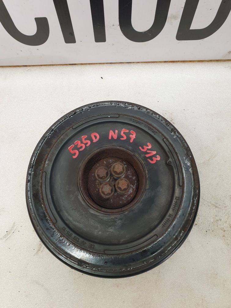 Koło pasowe wału BMW N57 313 koni n57z F10 F11 F25 F26 3.0d części