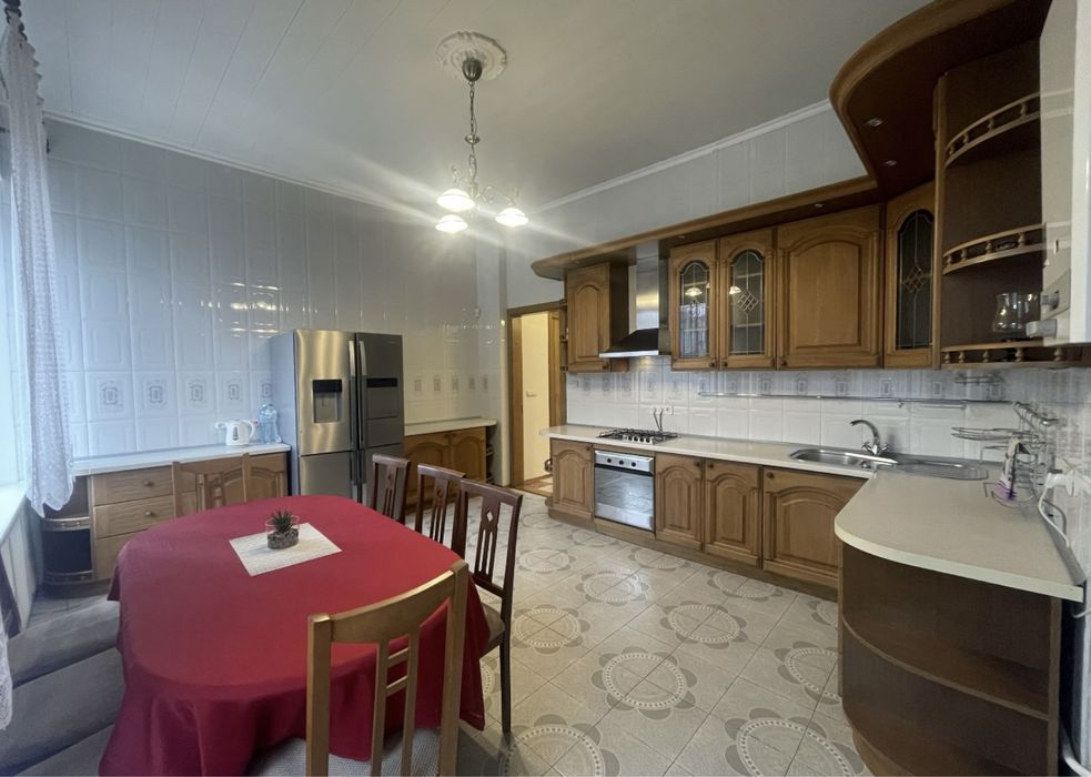 Оренда будинку Генератор можна під офіс, проживання