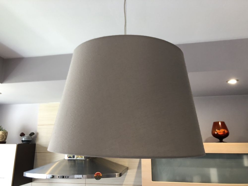 Lampa wiszaca abazur