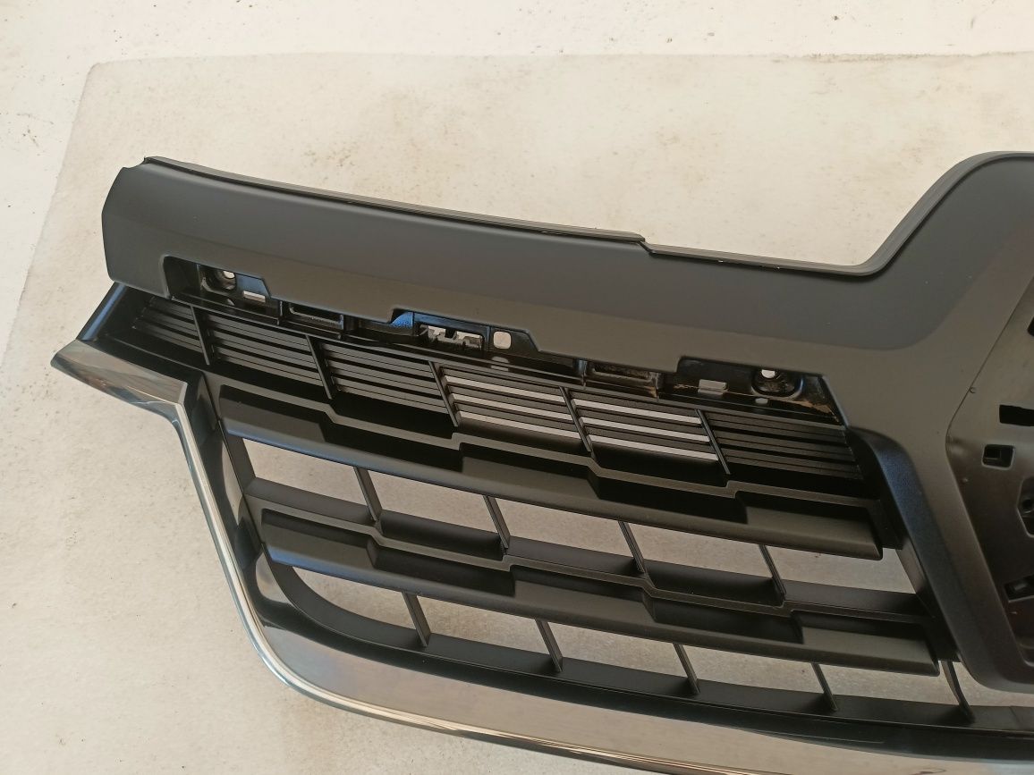 Renault Express 21- grill atrapa kratka zderzaka przód chrom
