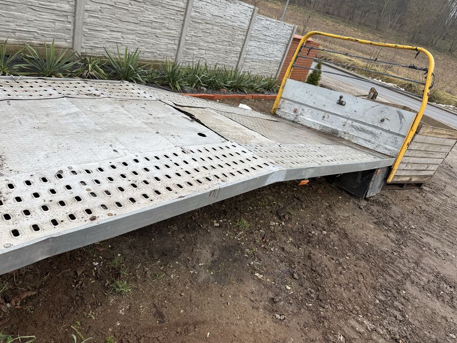 Najazd laweta iveco daily blizniak