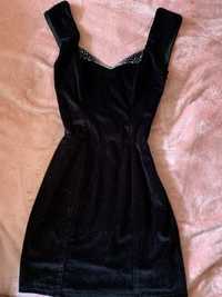 Чорна маленька сукня/суконка, плаття