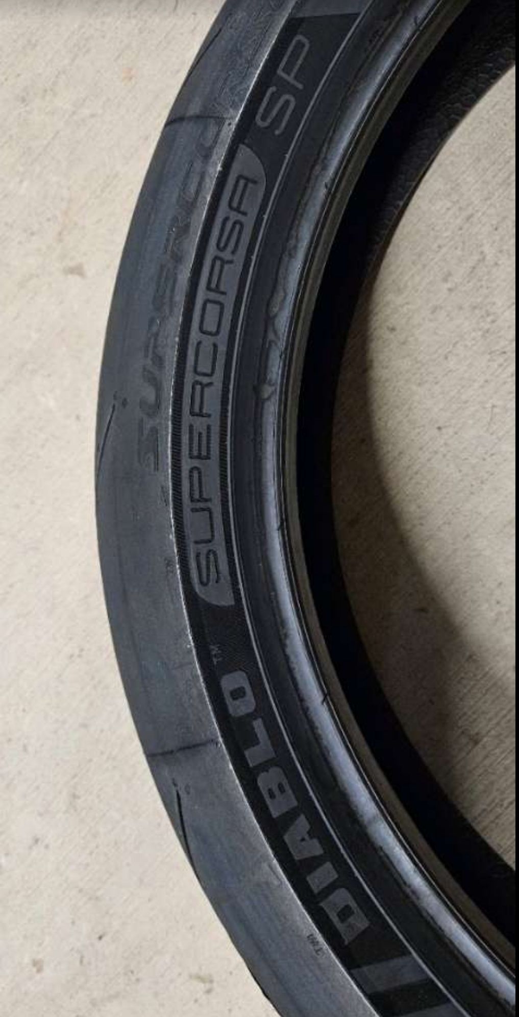 Pirelli Supercorsa 120/70/ZR17 + 180/55/ZR17 V4 SP