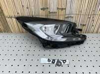 Toyota Aygo X Cross lampa prawa