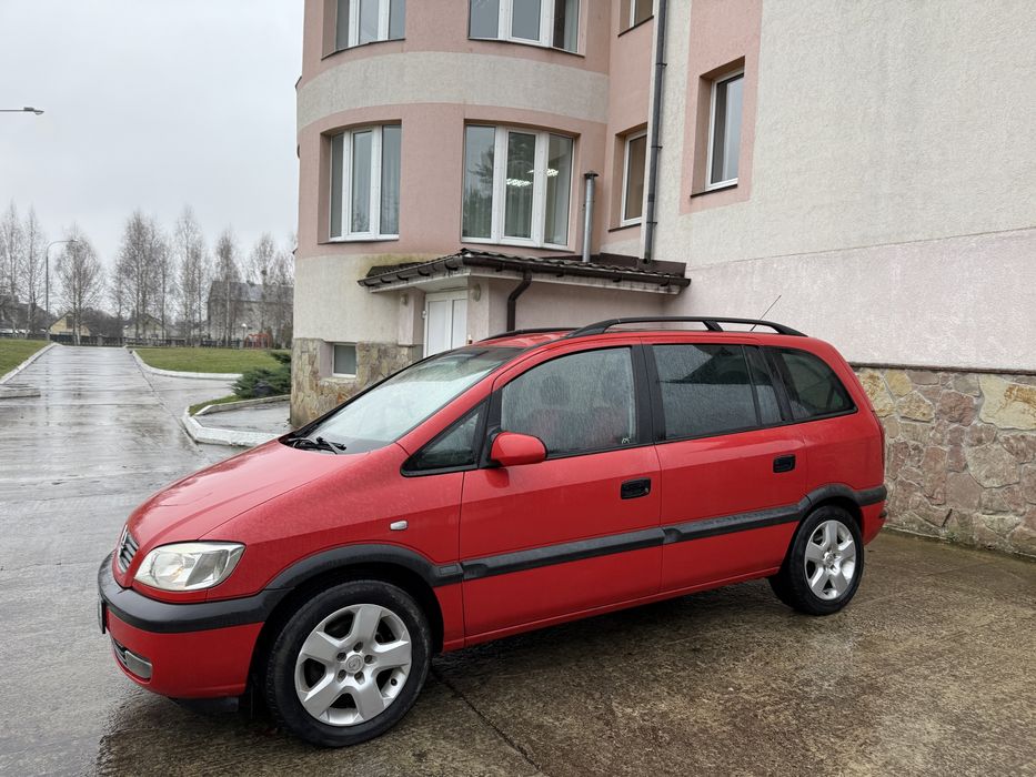 Opel Zafira A хороший стан