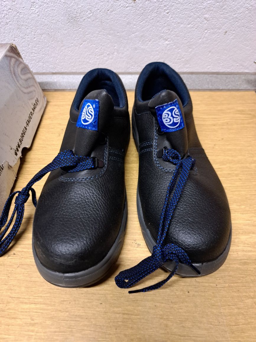 Obuwie buty robocze  Rozmiar 43