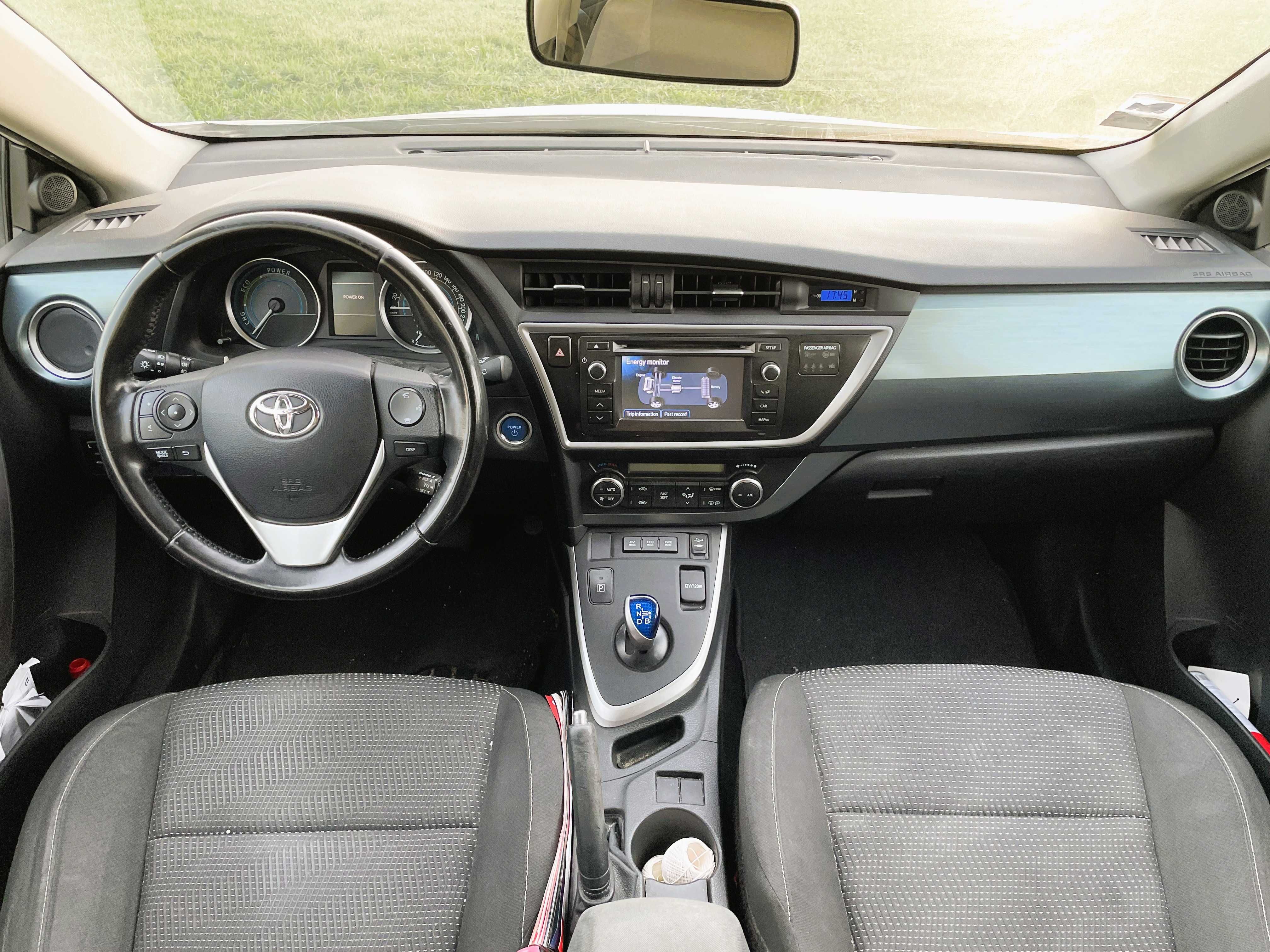 Toyota Auris Hybrid 2013 - Económico e Fiável